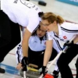 Женская сборная Швеции вышла в финал где встретится с командой Канады. В полуфинале шведки обыграли Швейцарию. Расписание электричек сочи