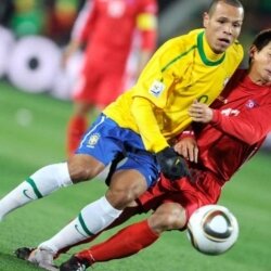 ЧМ-2013: Бразилия обыграла КНДР 