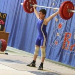 Сочинский тяжеатлет стал серебряным призером юношеских Олимпийских игр