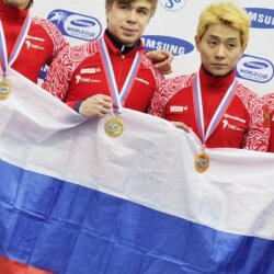Мужская сборная России одержала победу в эстафете на пятом этапе Кубка. 